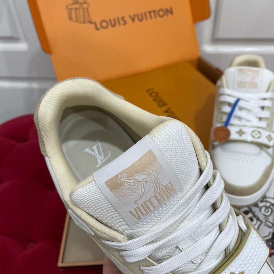 حذاء  Lv trainer من لويس فيتون