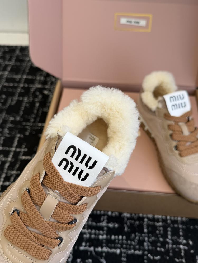 Tyre shoe from Miyumiyu