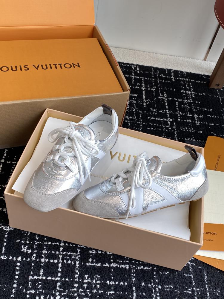 حذاء Sneakerina من لويس فيتون
