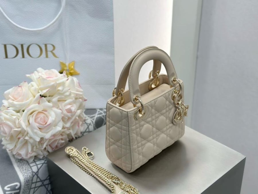 حقيبة Mini Lady Dior
