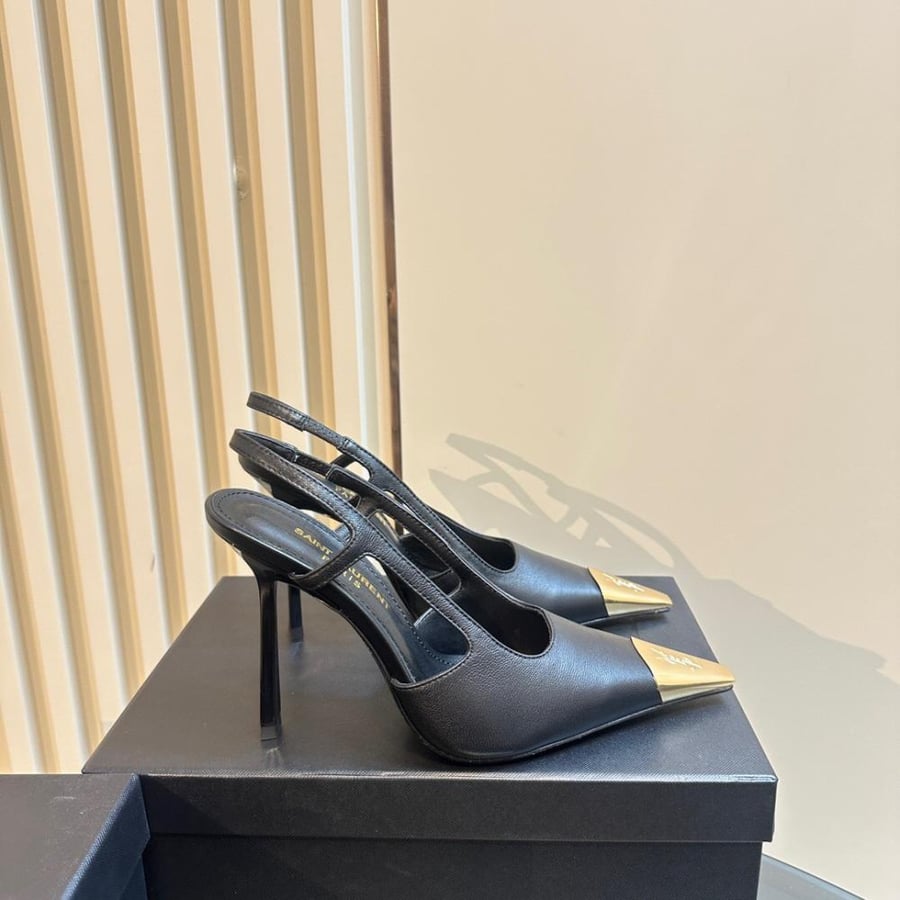 حذاء JEANNE SLINGBACK من سان لوران