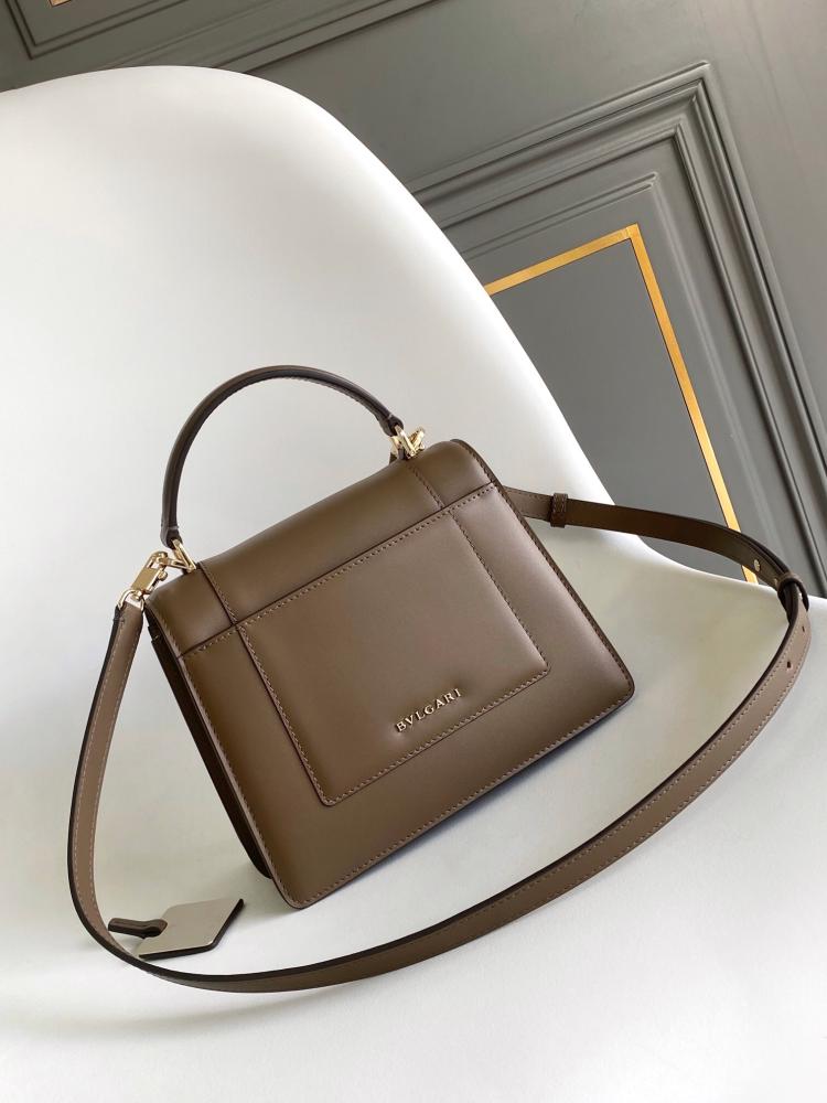 حقيبة SERPENTI FOREVER من بولغاري