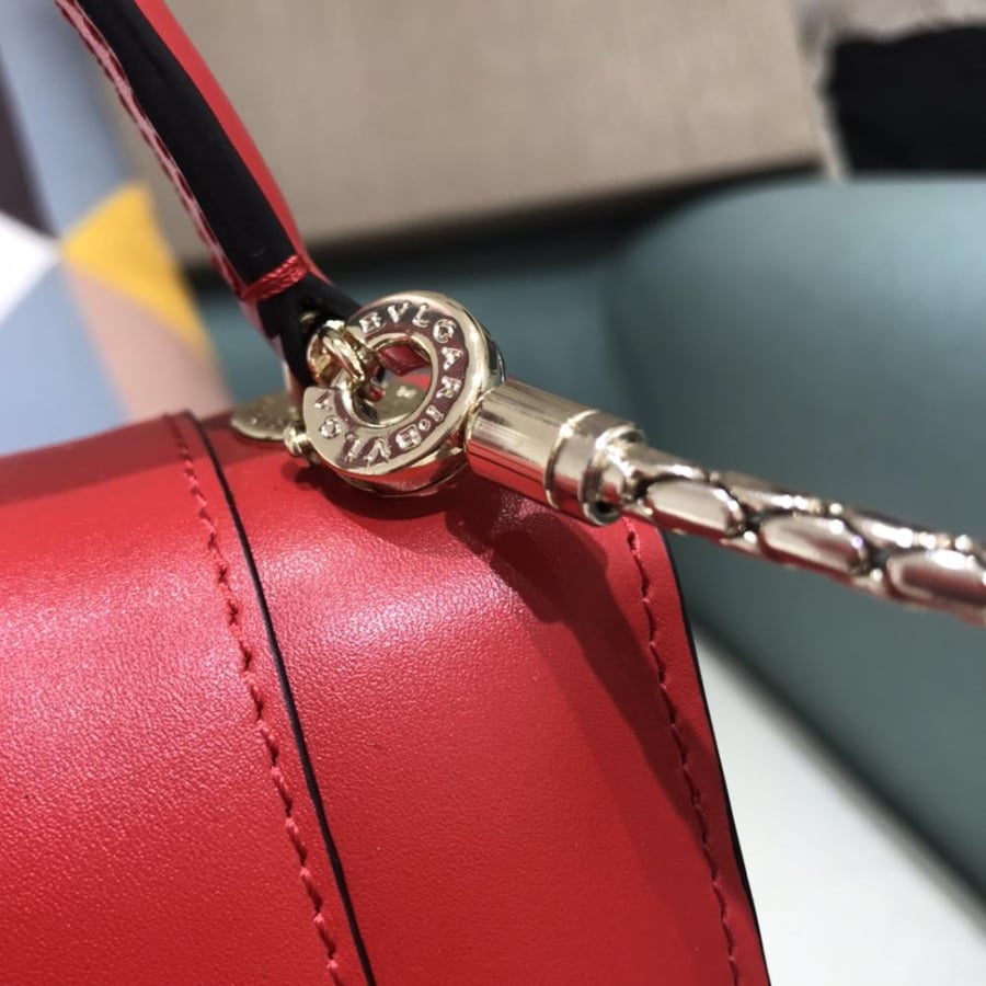 حقيبة SERPENTI FOREVER من بولغاري