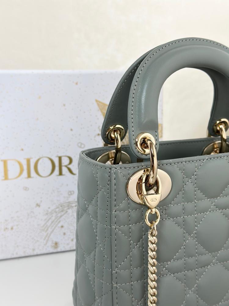 حقيبة Mini Lady Dior
