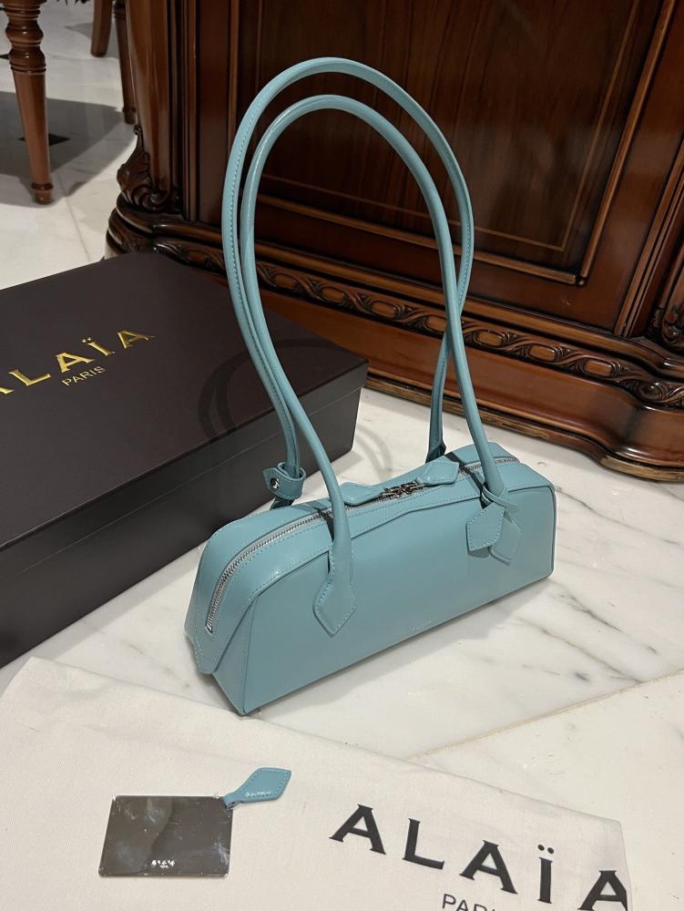 حقيبة كتف Le Teckel من Alaia