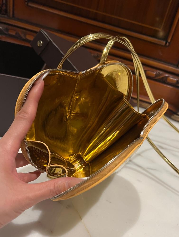 حقيبة Le Coeur من Alaia