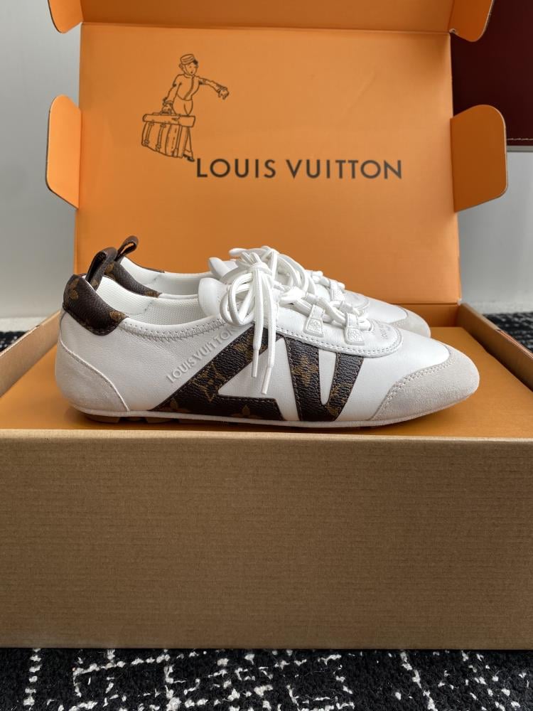حذاء Sneakerina من لويس فيتون