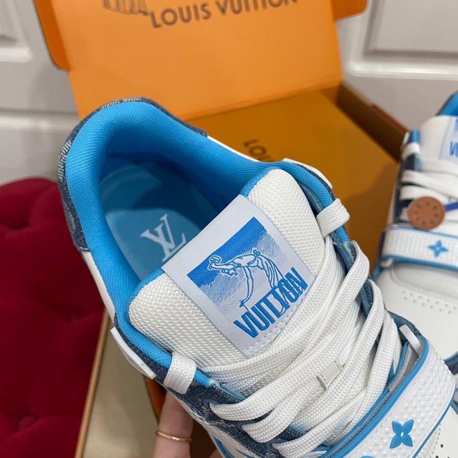 حذاء  Lv trainer من لويس فيتون