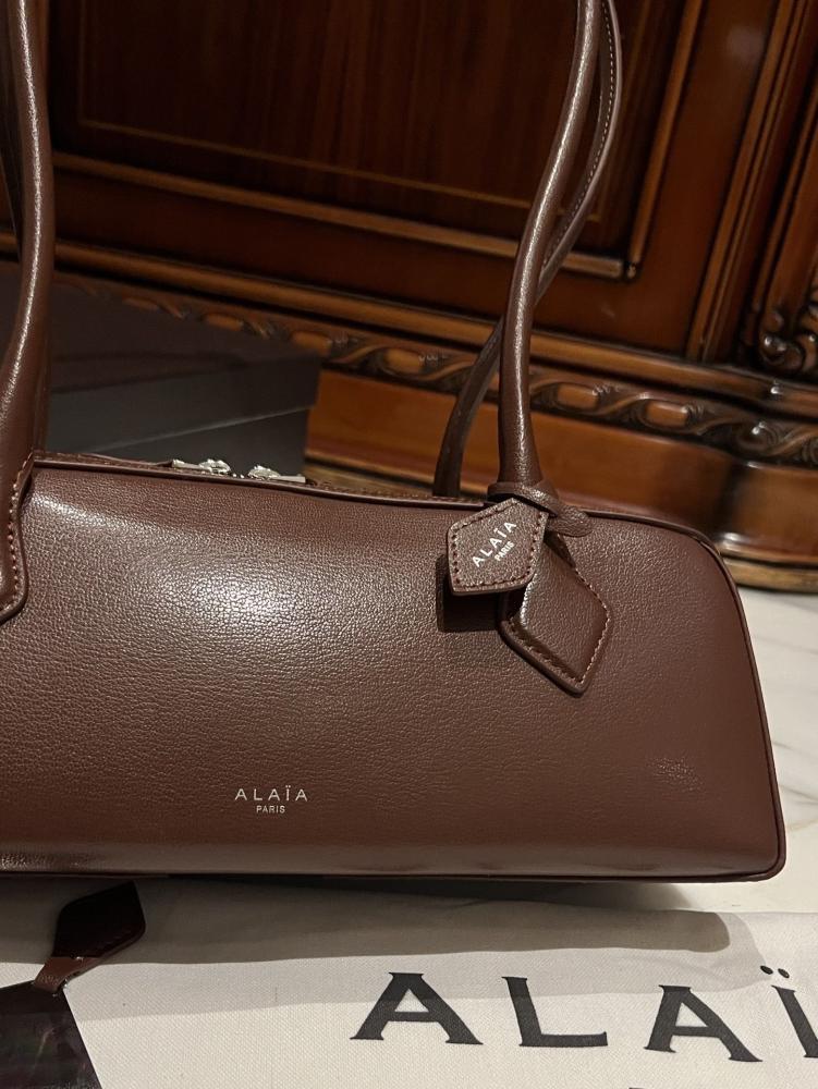حقيبة كتف Le Teckel من Alaia