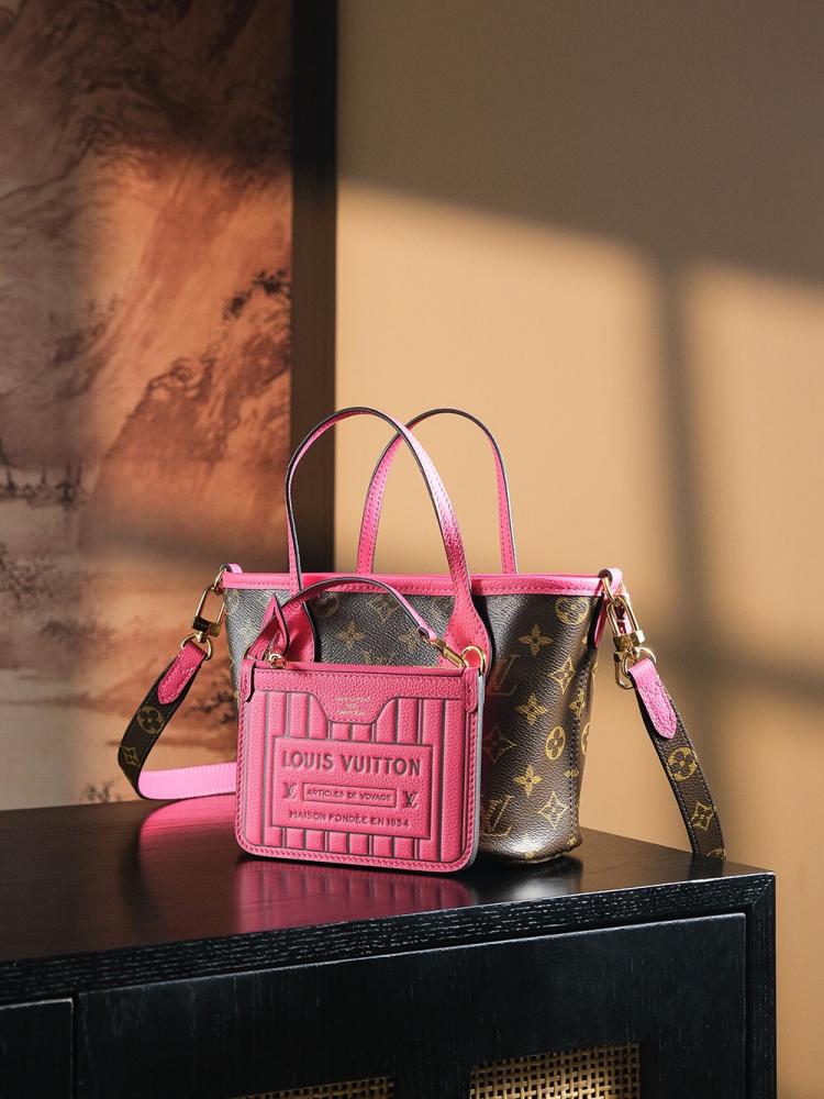 حقيبة Neverfull BB من لويس فيتون