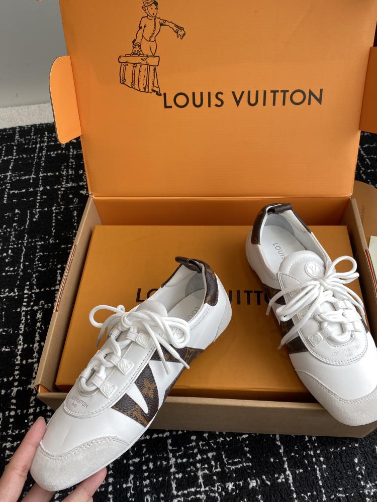 حذاء Sneakerina من لويس فيتون