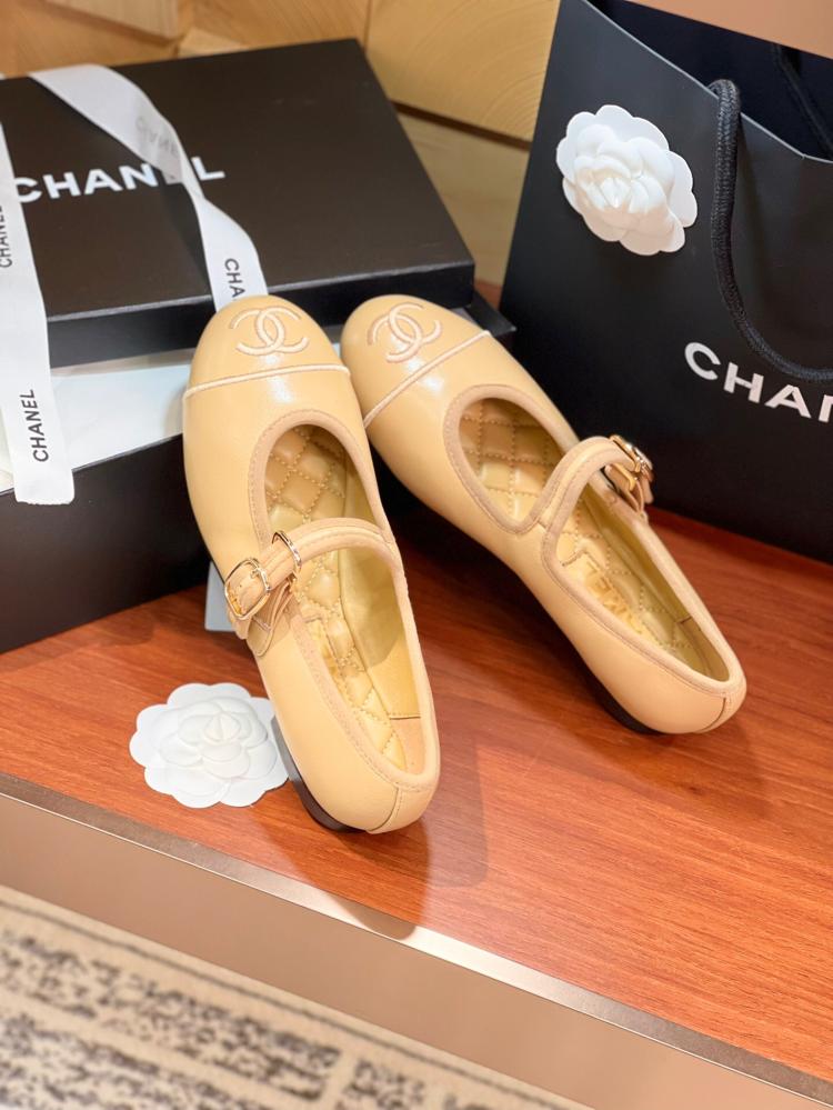 Chanel flat 24ss