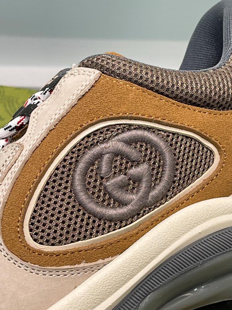 Gucci Run sneakers