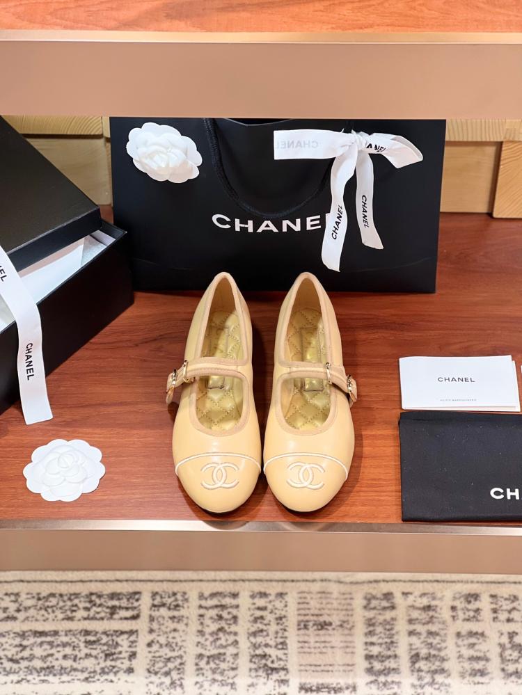 Chanel flat 24ss