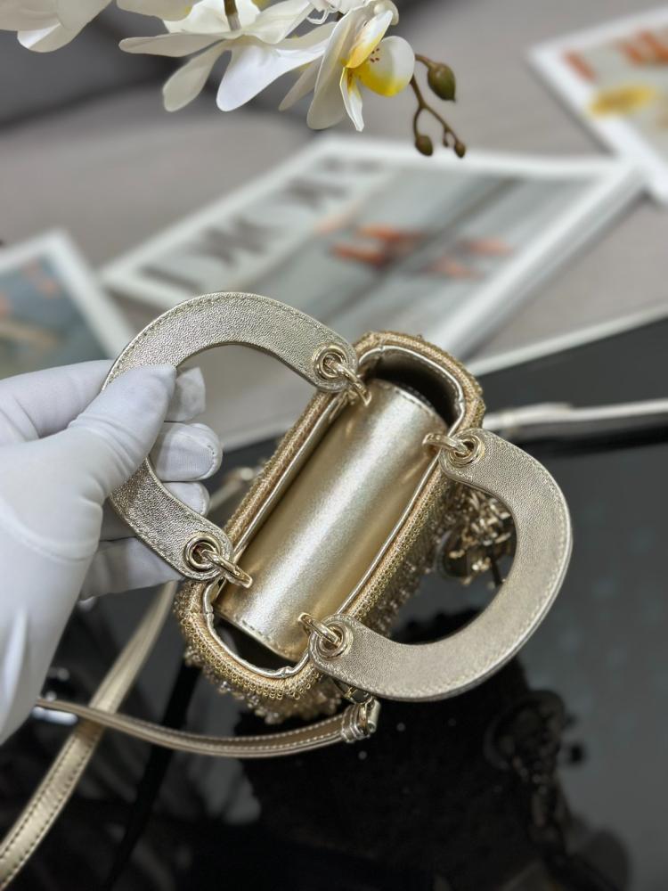 حقيبة Micro Lady Dior