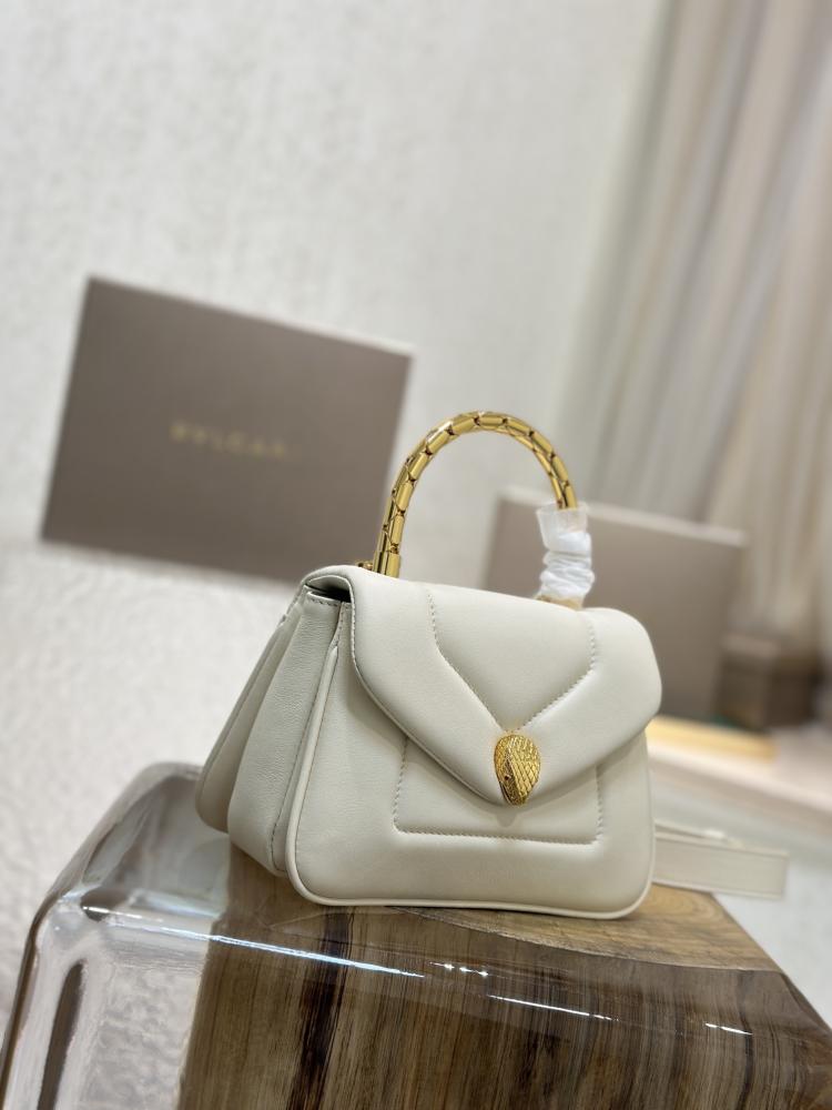 حقيبة SERPENTI REVERSE من بولغاري