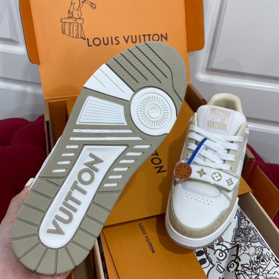 حذاء  Lv trainer من لويس فيتون