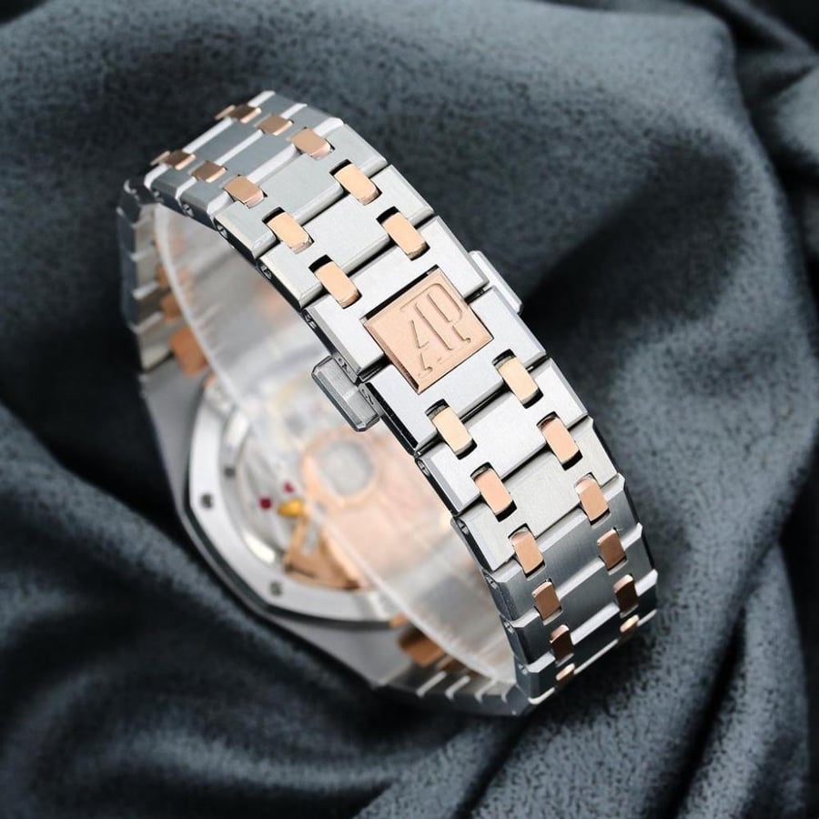 ساعة AP Royal Oak