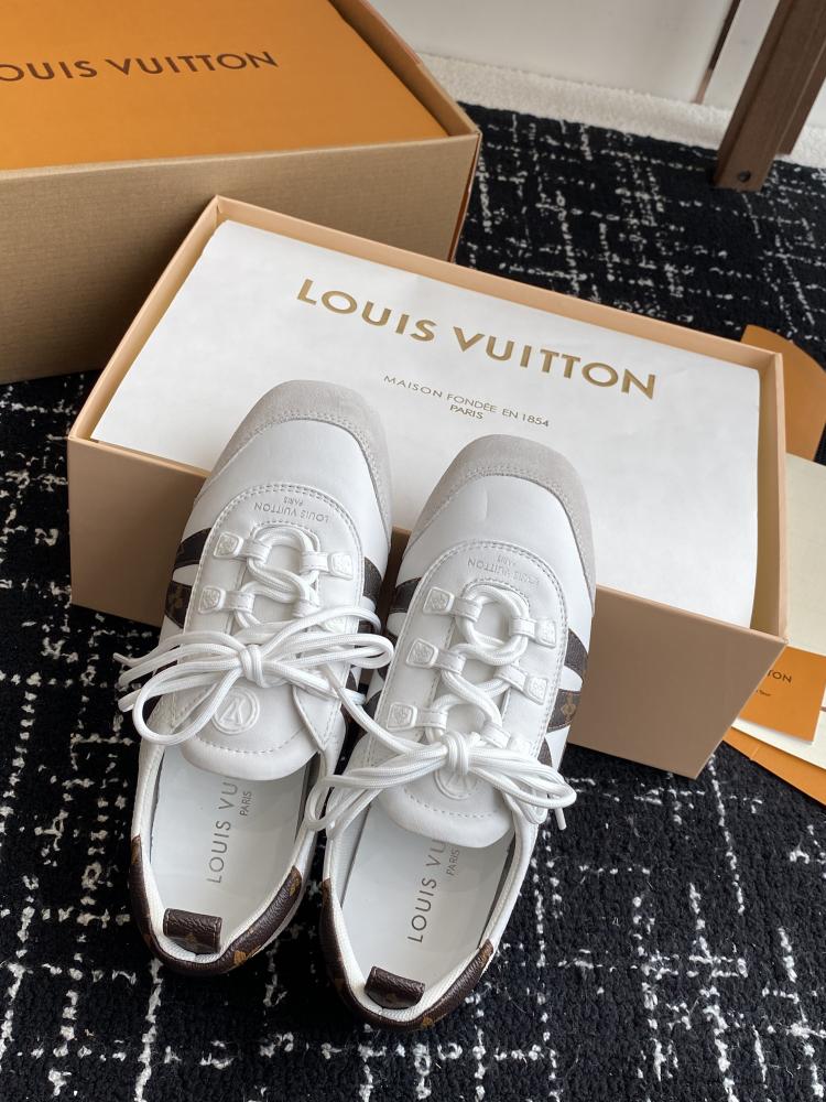 حذاء Sneakerina من لويس فيتون