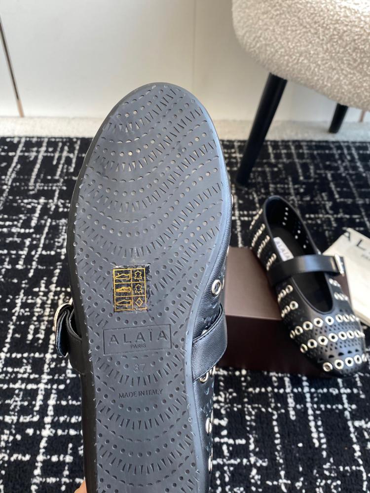 فلات Alaia 25ss