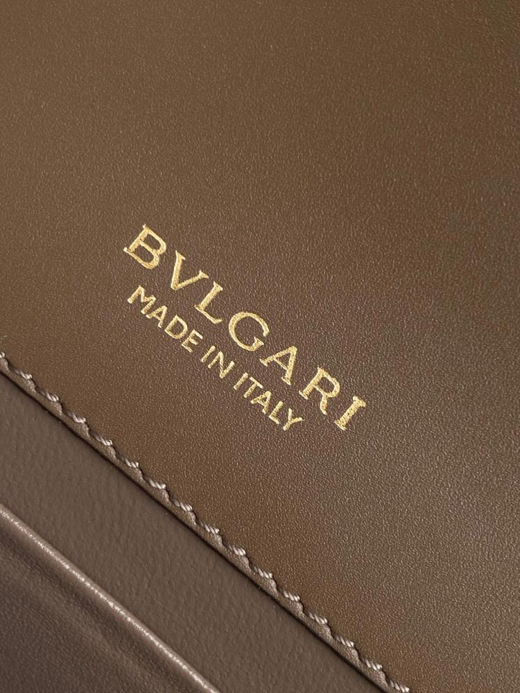 حقيبة SERPENTI FOREVER من بولغاري