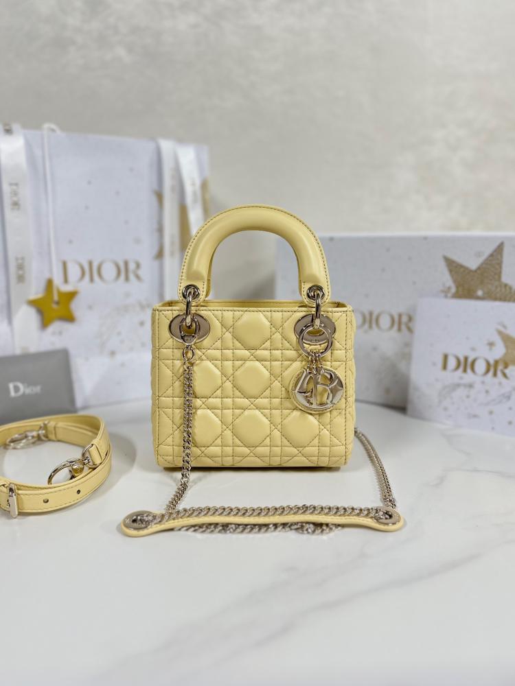 حقيبة Mini Lady Dior
