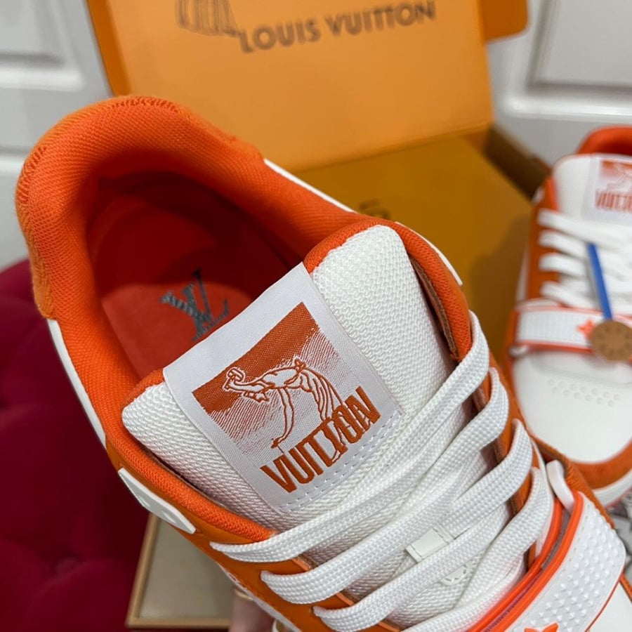 حذاء  Lv trainer من لويس فيتون