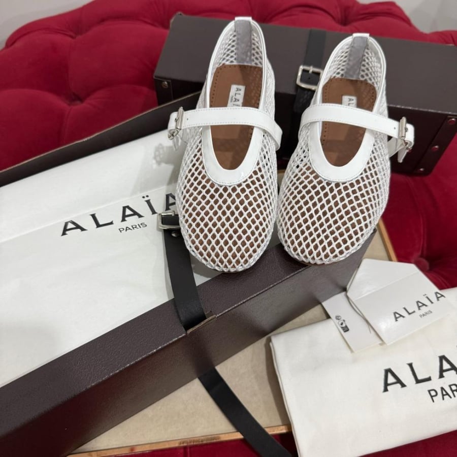 حذاء فلات Alaia