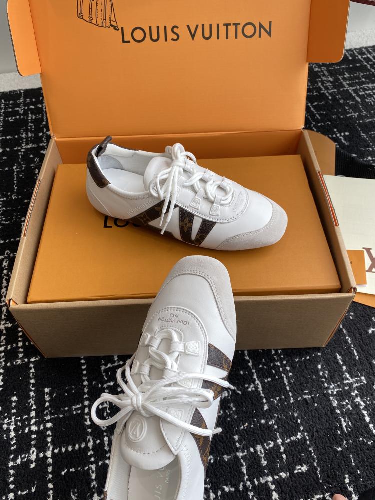 حذاء Sneakerina من لويس فيتون