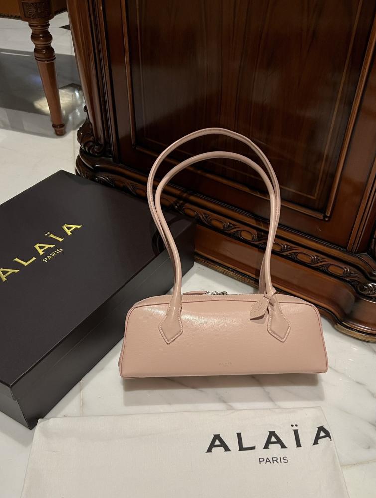 حقيبة كتف Le Teckel من Alaia