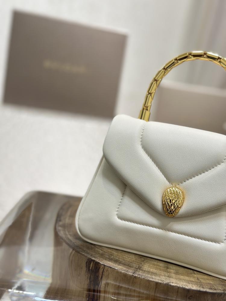 حقيبة SERPENTI REVERSE من بولغاري