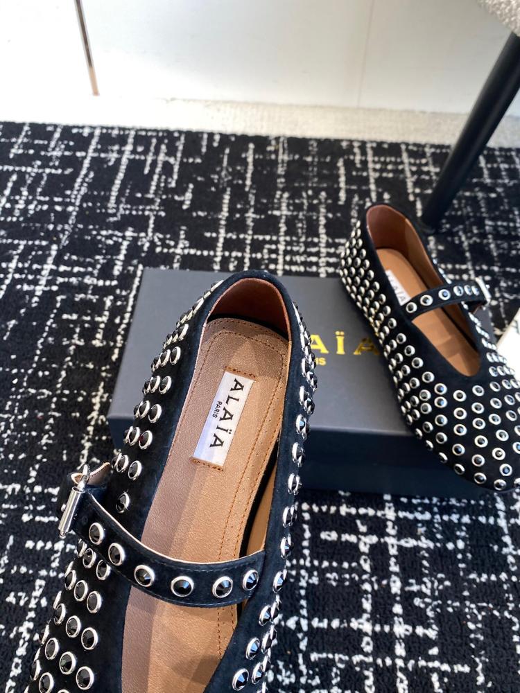 فلات Alaia 25ss