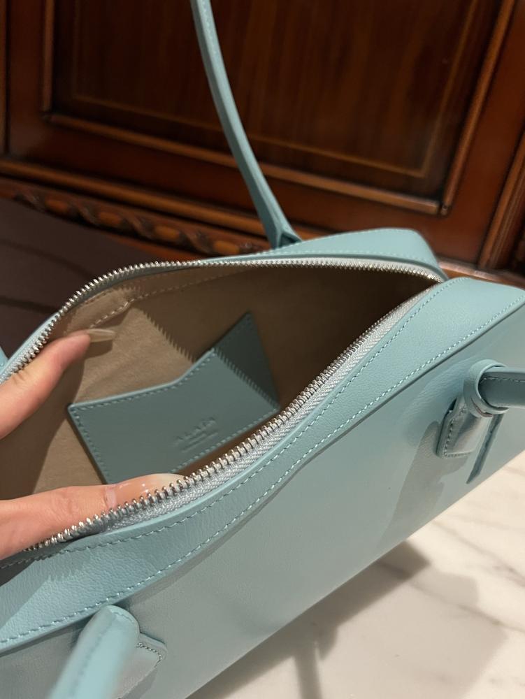 حقيبة كتف Le Teckel من Alaia