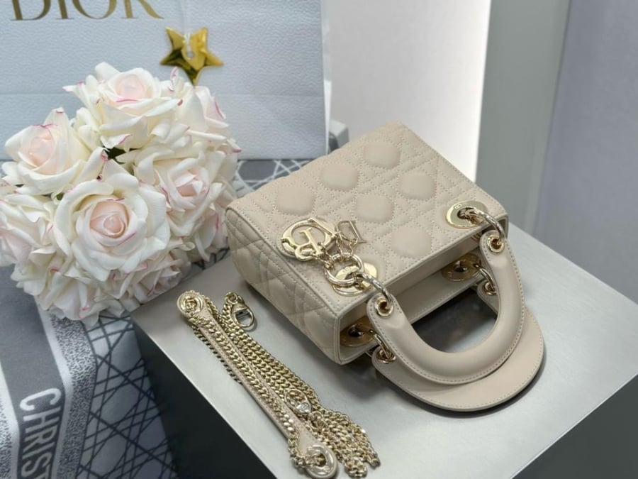 حقيبة Mini Lady Dior