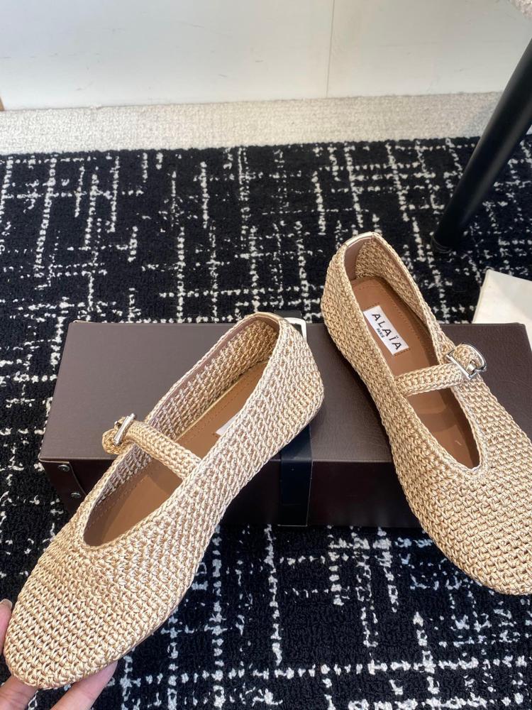 فلات Alaia 25ss