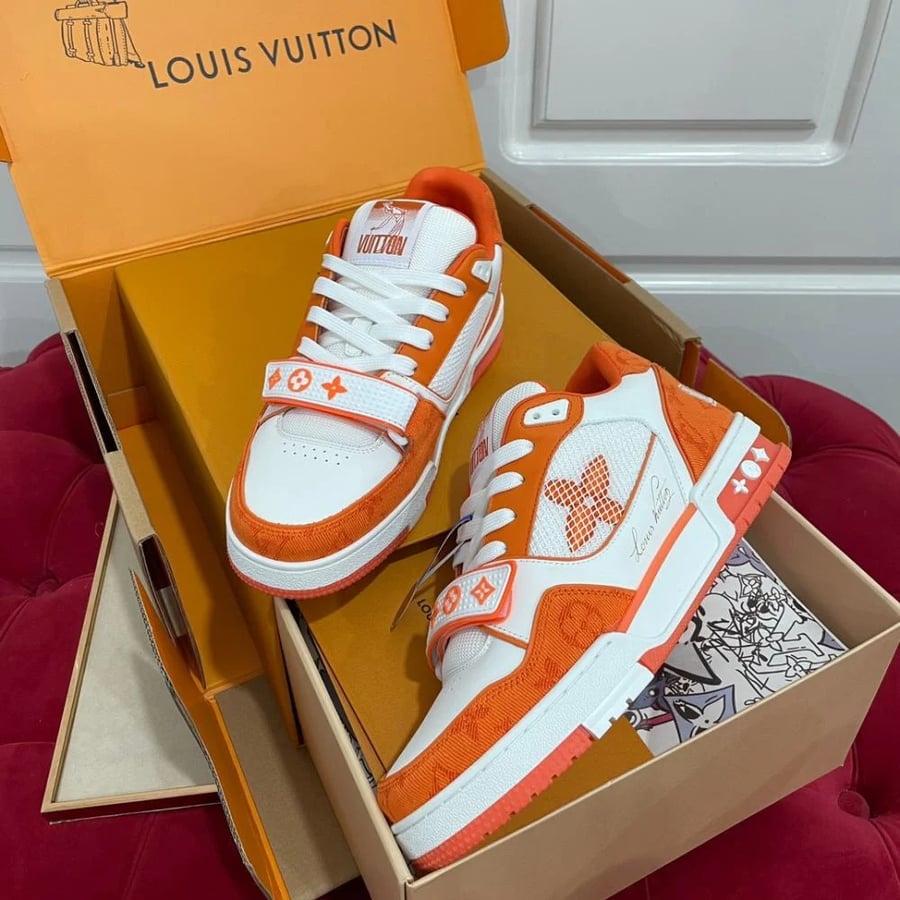 حذاء  Lv trainer من لويس فيتون