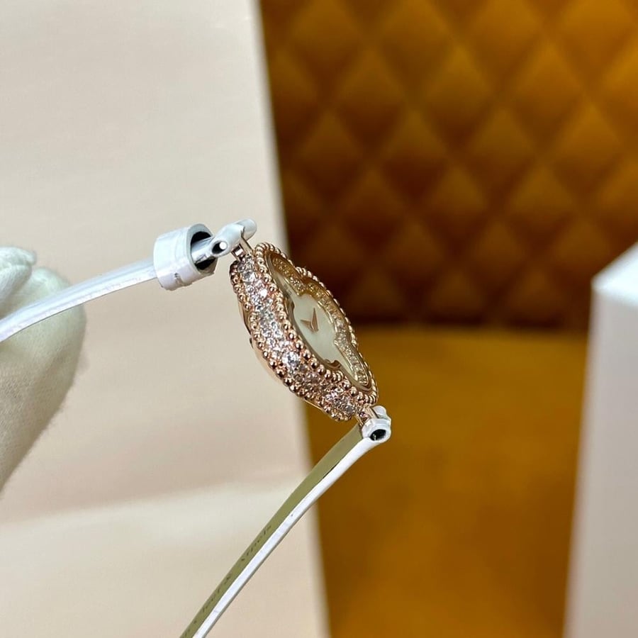 ساعة ڤان كليڤ الآمبرا 22.7mm