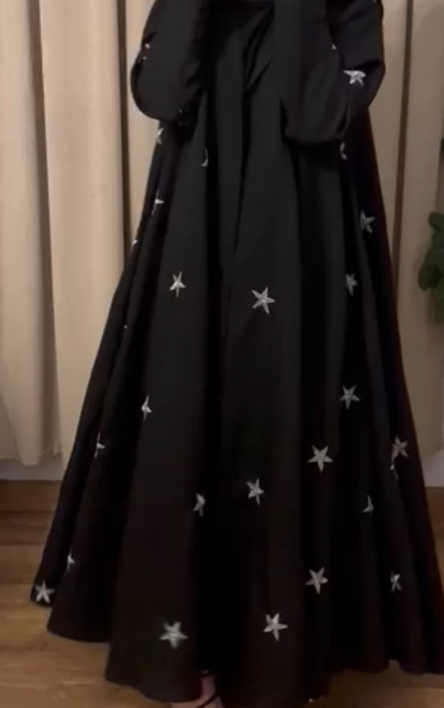 عباية نسائية