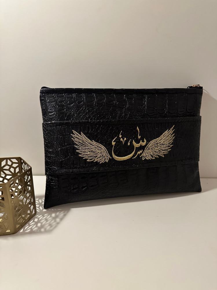 باوتش جلد تمساح أسود بتطريز خاص حسب الطلب