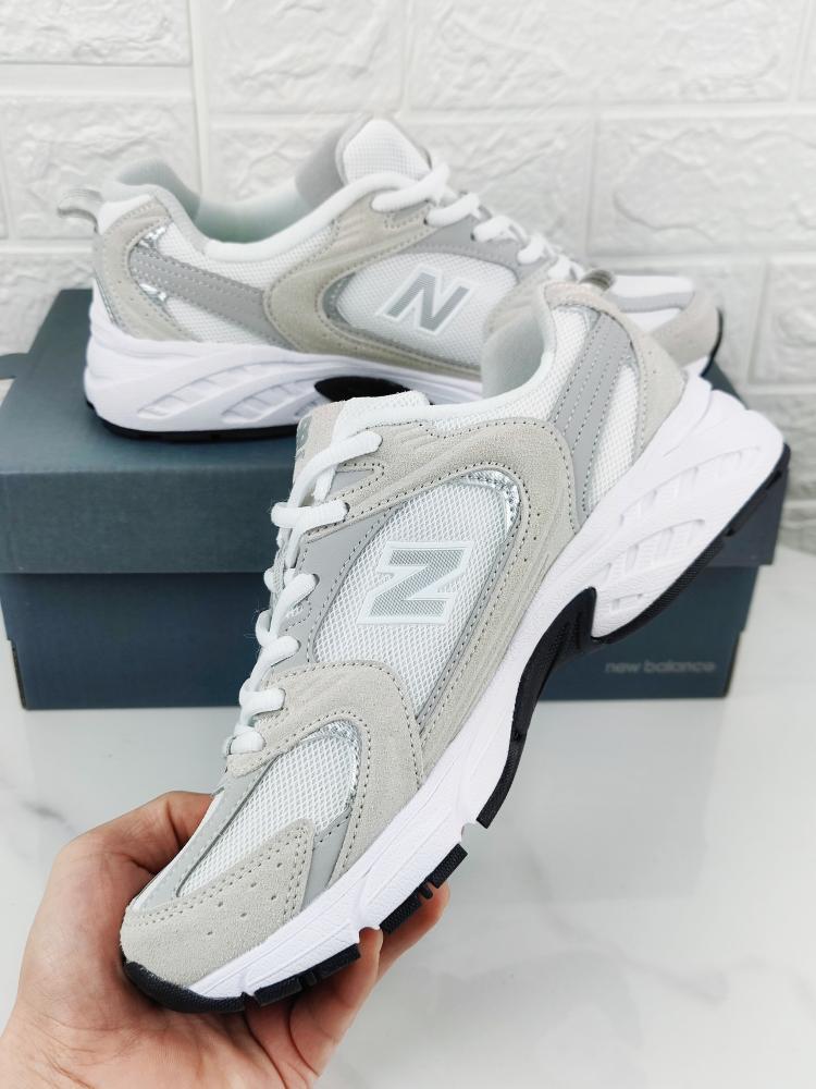 New Balance 530