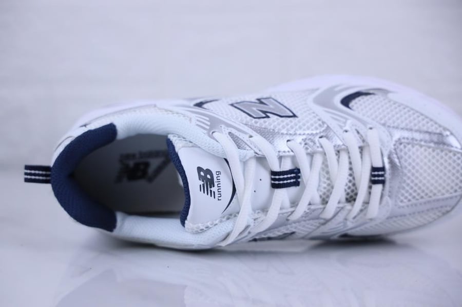 New Balance 530