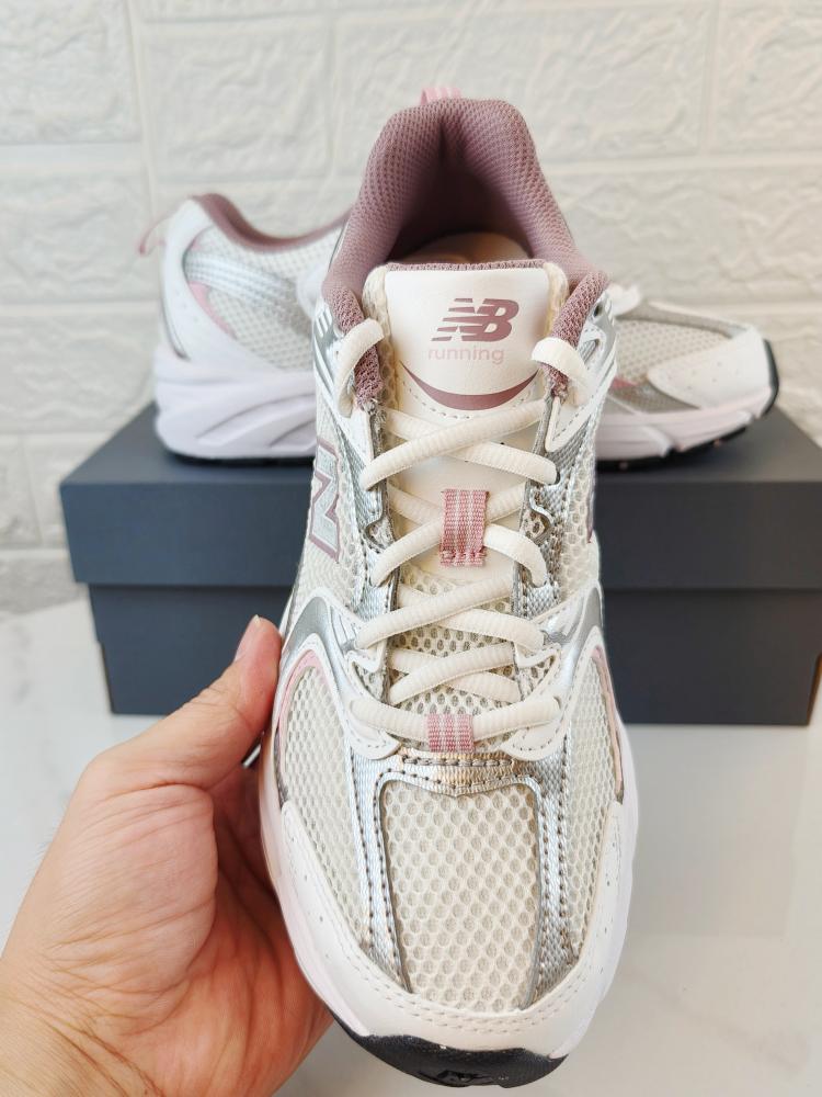 New Balance 530