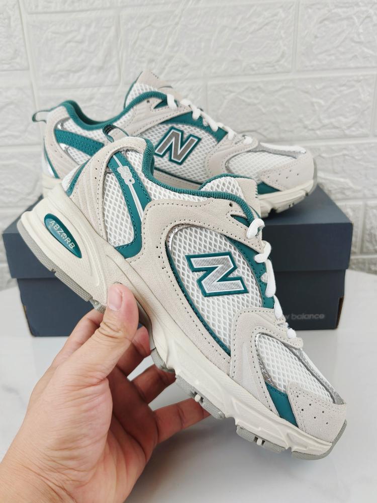 New Balance 530