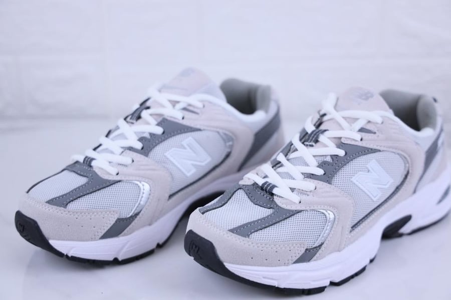 New Balance 530