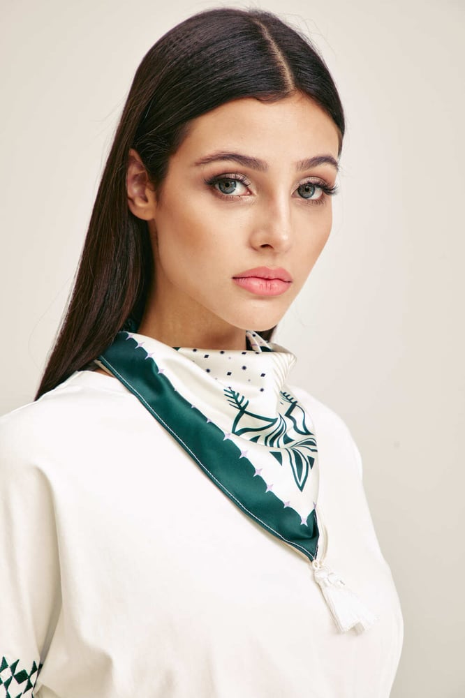 وشاح عـزنـا
