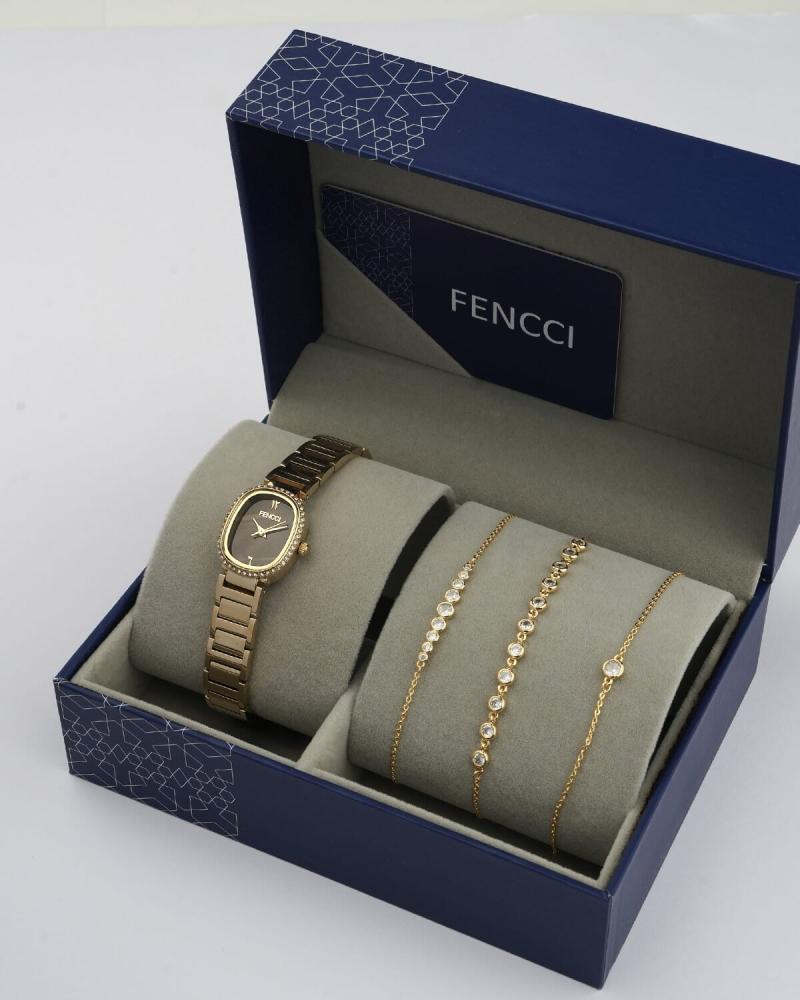 A women's gift: a Versace watch and bracelets in gold color