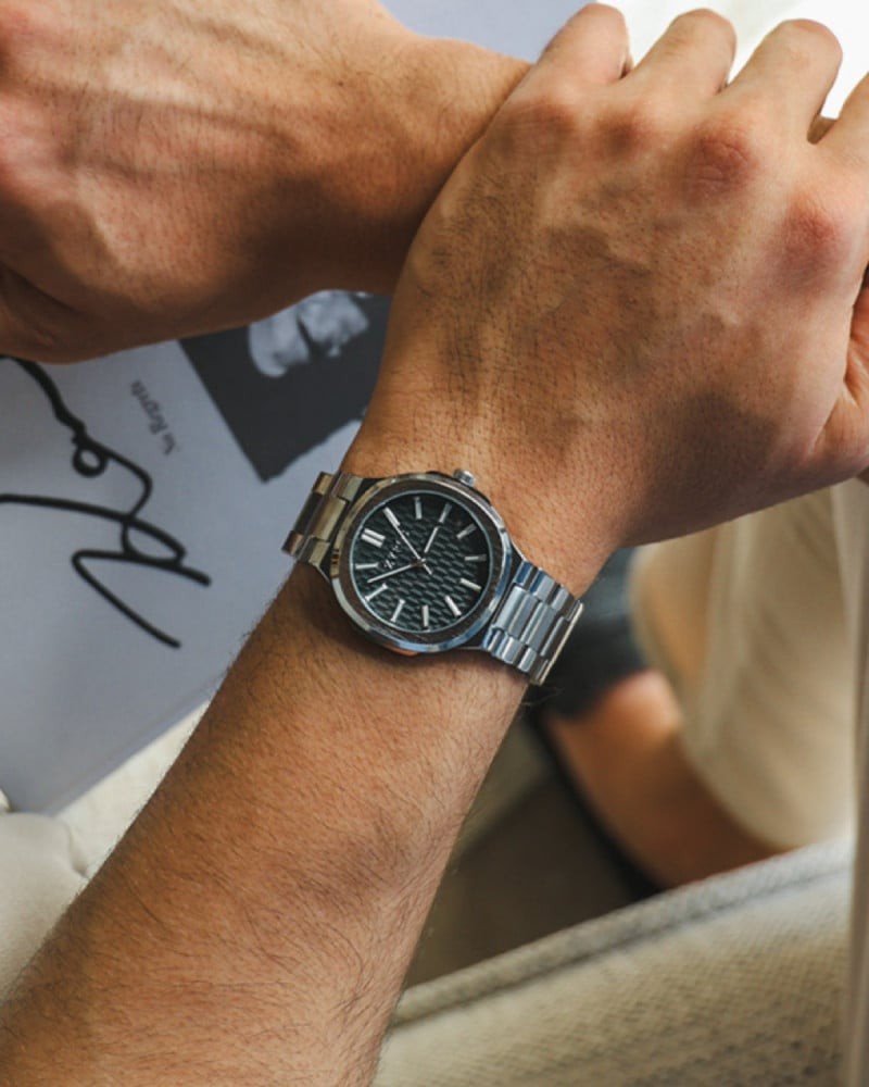 Men's watch steel in silver color