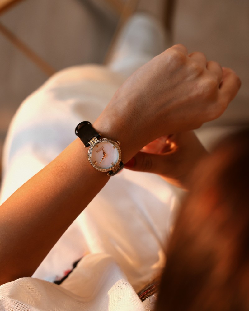 Women's watch from Givenchy in black color