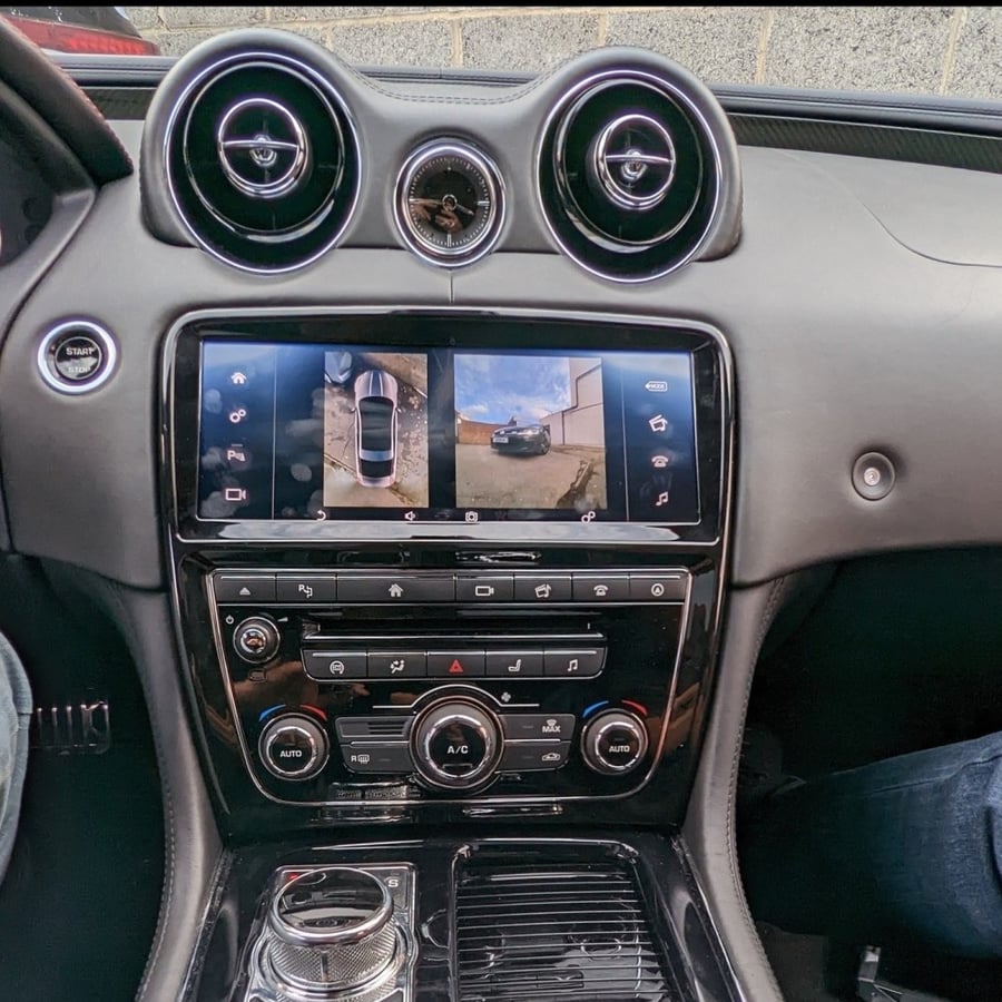 شاشة Jaguar XJ كار بلاي 2010-2019