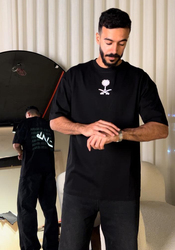 تيشرت انا سعودية